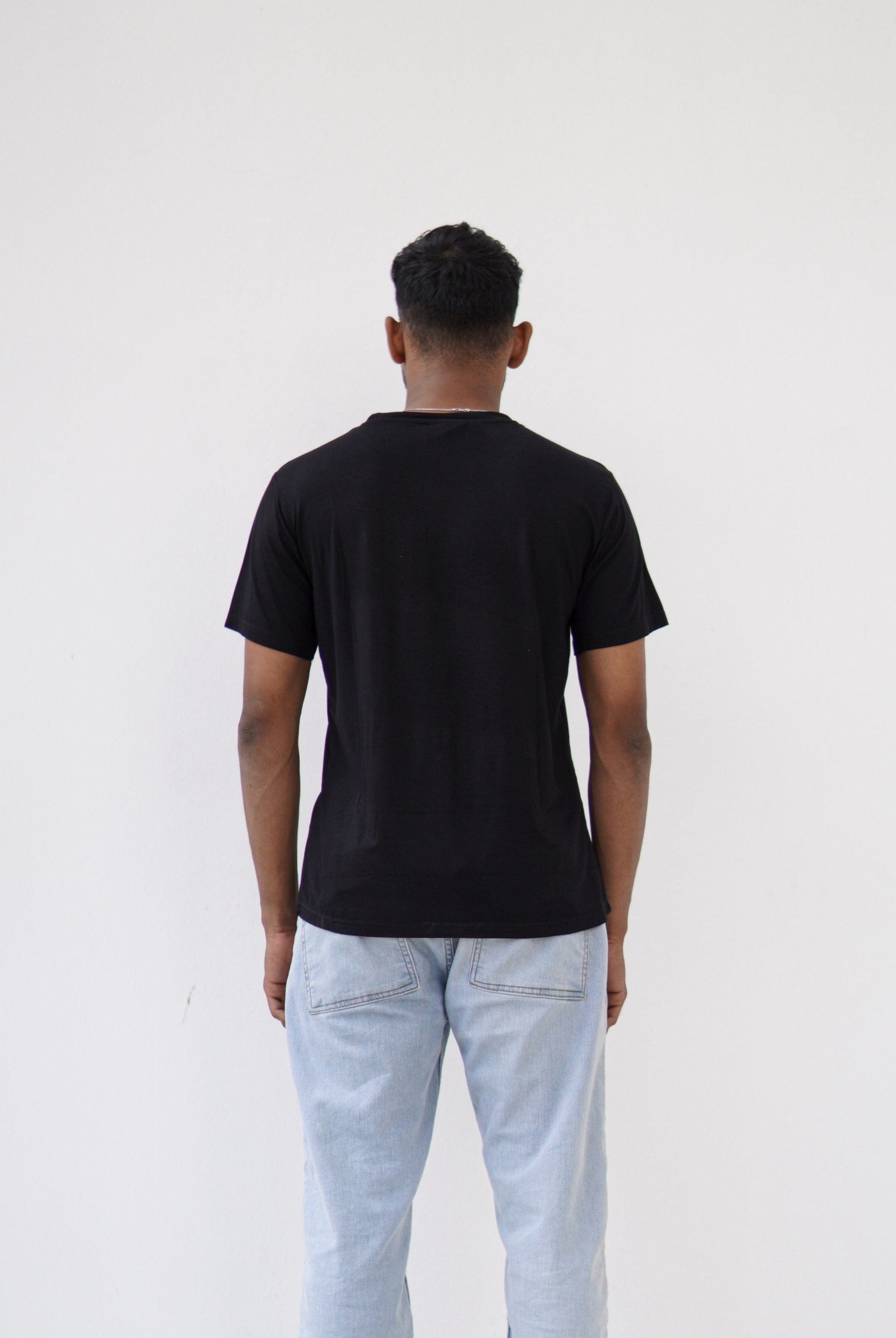 Minimal Crew Neck T-shirt - Men