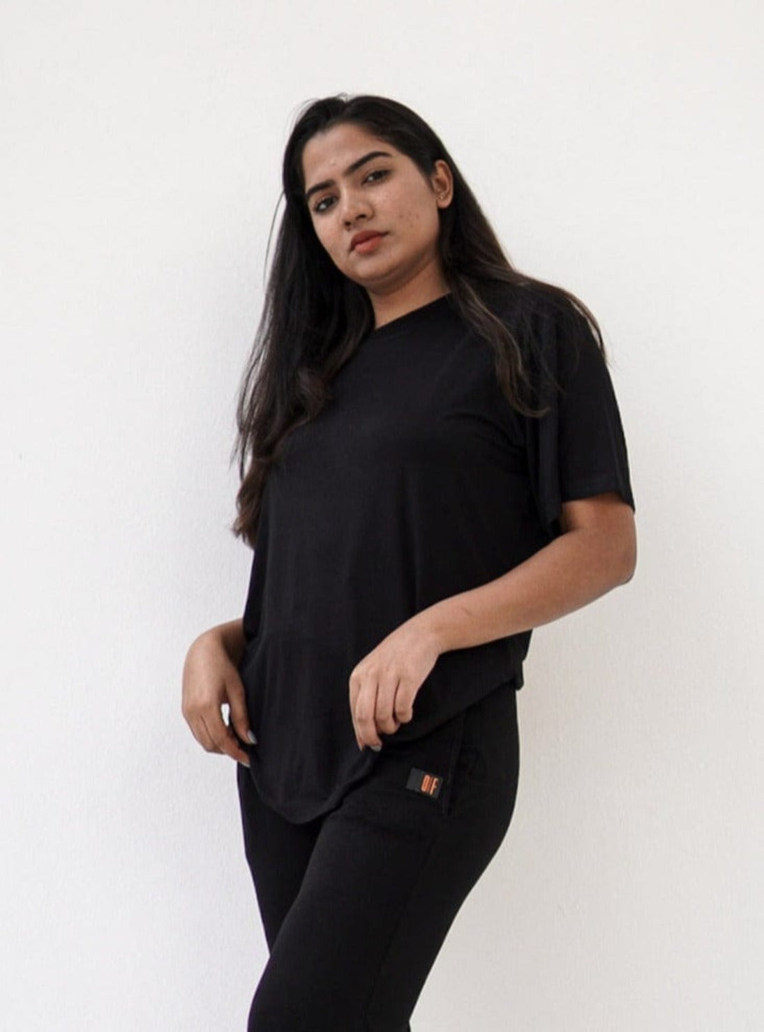 Onfleek: The Clean Crew Neck T-shirt - Unisex