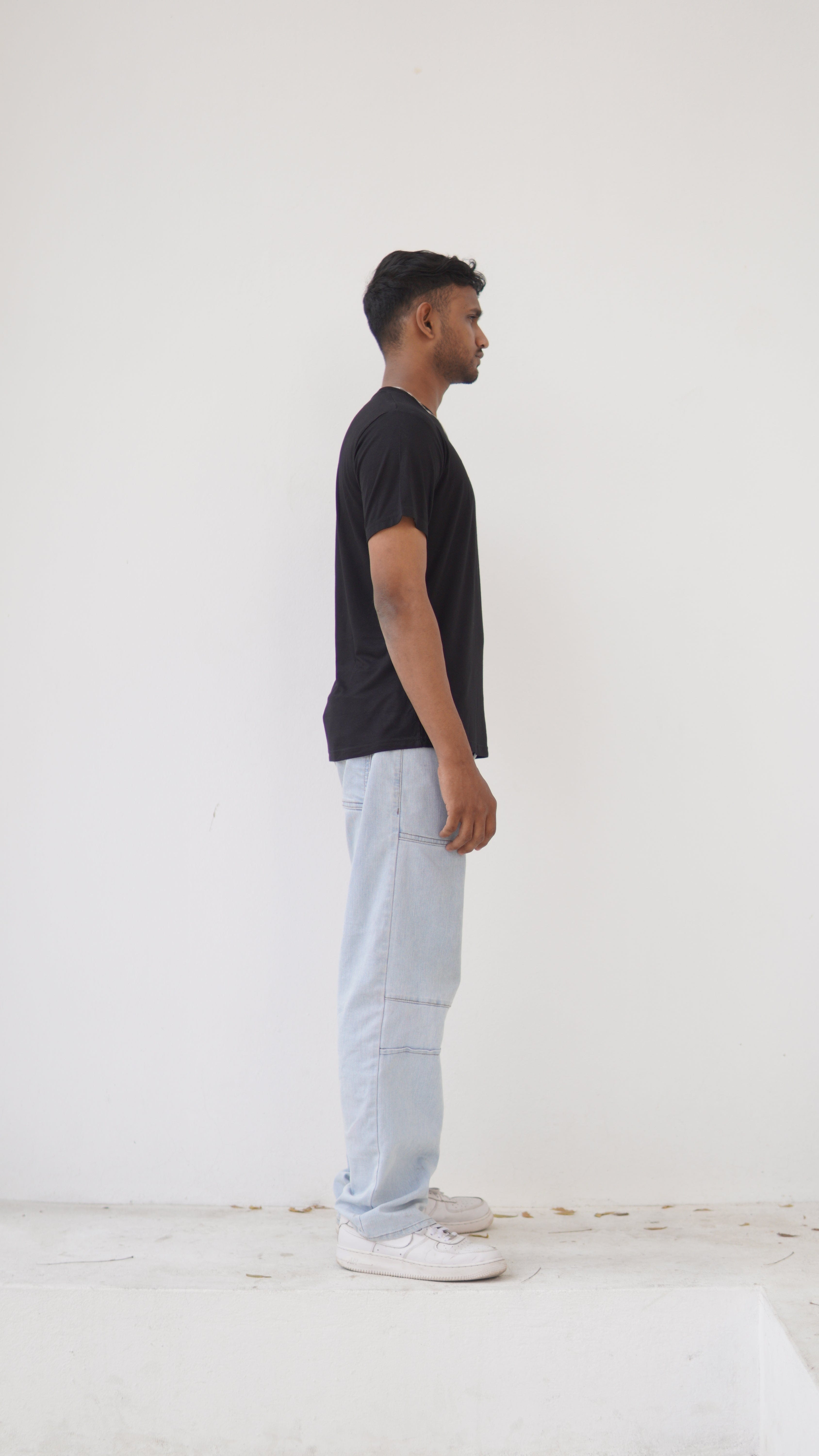 Minimal Crew Neck T-shirt - Men