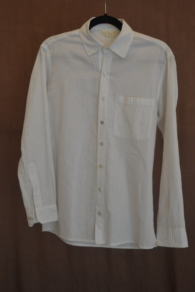 White pleated pocket shirt