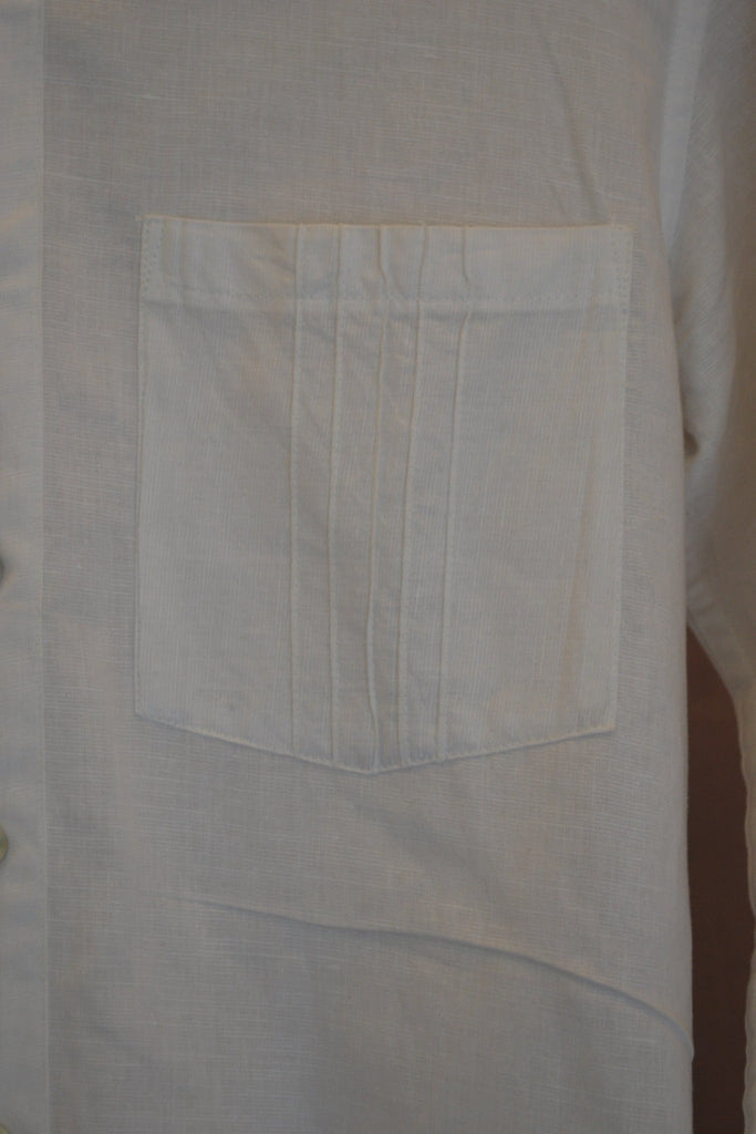 White pleated pocket shirt
