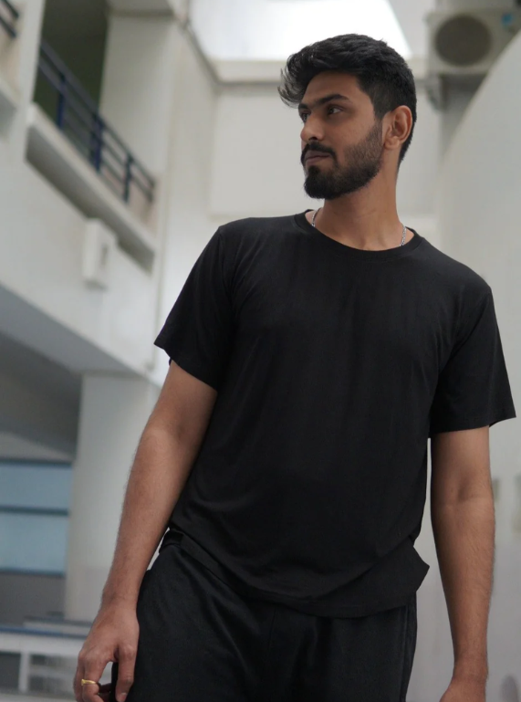 Onfleek: Camiseta de cuello redondo The Clean - Unisex